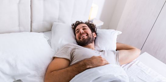 Τι είναι πάλι αυτός ο &#39;υπνοτουρισμός&#39; και πώς μπορεί να ανατρέψει τις διακοπές σου