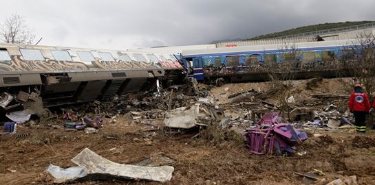 Τα 5 λεπτά που θα μπορούσαν να αποτρέψουν την τραγωδία στα Τέμπτη