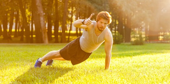 Πώς θα χτίσεις σώμα στο πάρκο της γειτονιάς σου