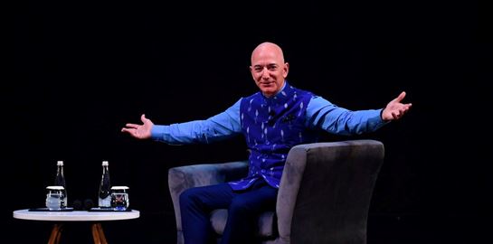 100 εκατ. δολάρια από τον Jeff Bezos για τους άστεγους