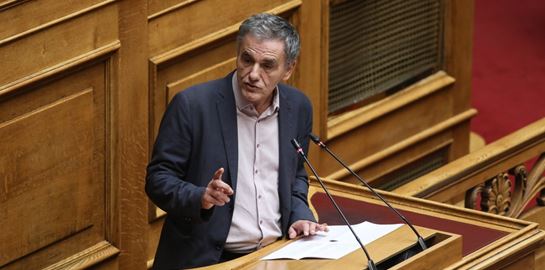 Ο Ευκλείδης Τσακαλώτος παρομοίασε τη Μαρία Καρυστιανού με την Julia Roberts στο Erin Brockovich