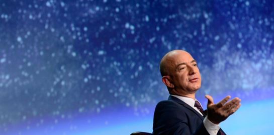O Jeff Bezos ετοιμάζεται για το διάστημα