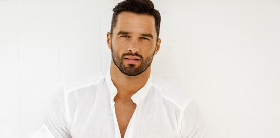 Γιατί τα αντρικά πουκάμισα έχουν κουμπιά στα δεξιά και τα γυναικεία στα αριστερά