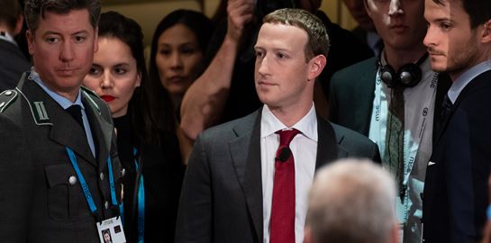 Οι μεγάλοι κερδισμένοι και χαμένοι δισεκατομμυριούχοι της βραδιάς των εκλογών