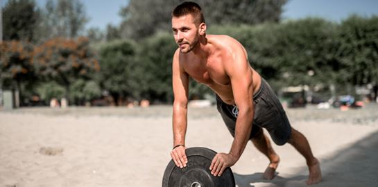 5 ασκήσεις για την παραλία