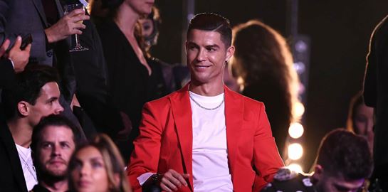 Το κόκκινο κοστούμι του Cristiano Ronaldo στα φετινά MTV EMAs