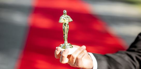 4 experts απονέμουν το δικό τους Όσκαρ