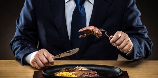 Μήπως το παρακάνεις με το κρέας;