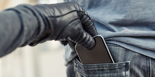 Η Apple ετοιμάζει το έδαφος για μία αντικλεπτική λειτουργία