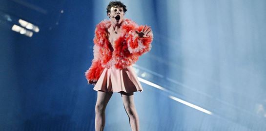 Όσα πρέπει να γνωρίζεις για το Nemo που κέρδισε στη Eurovision