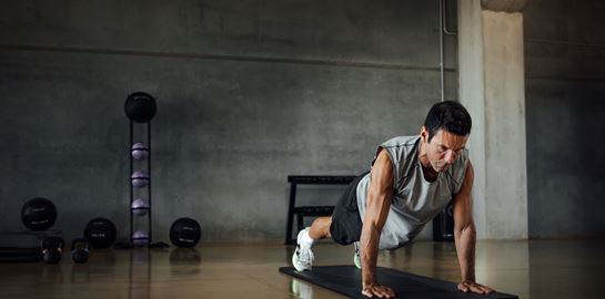 Εκτελώντας την τέλεια σανίδα