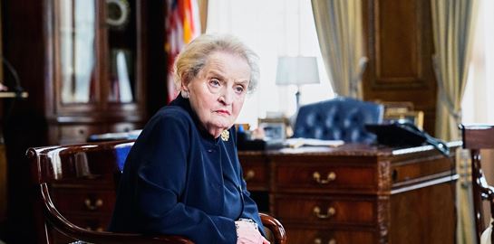 Η Madeleine Albright και οι καρφίτσες ως διπλωματικό εργαλείο