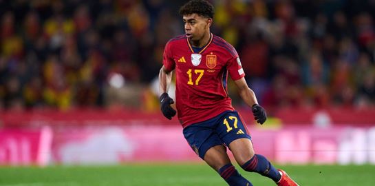 Ο Lamine Yamal είναι ερωτευμένος με Ισπανίδα influencer