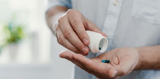 Μία βιταμίνη μάς προστατεύει από τον καρκίνο του προστάτη