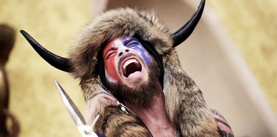 Hoaxes και θεωρίες συνωμοσίας, μία τακτική επιβίωσης