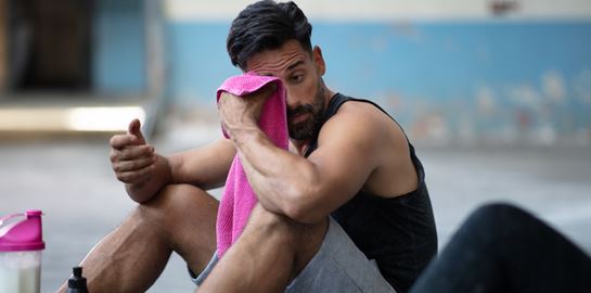 Σε τι ηλικία αρχίζεις να χάνεις μύες και πώς θα το σταματήσεις