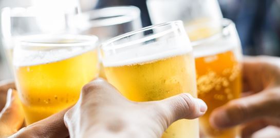 Τελικά, η μπύρα κάνει καλό στην καρδια; Το Harvard έχει την απάντηση