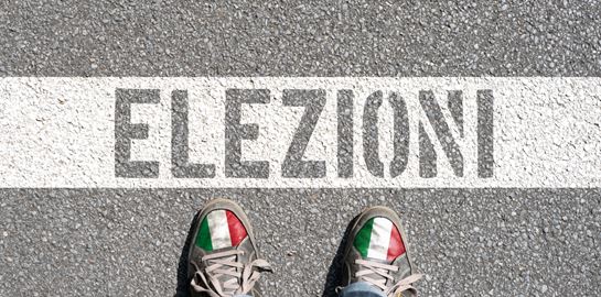 Οι Ιταλοί προσέρχονται στις κάλπες