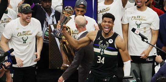 27 χρόνια Γιάννης Αντετοκούνμπο