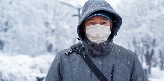 Κορονοϊός: Νέα ψυχρολουσία με 111 θανάτους