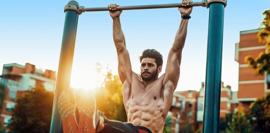 Η προπόνηση-πυραμίδα για τεράστια και δυνατά χέρια