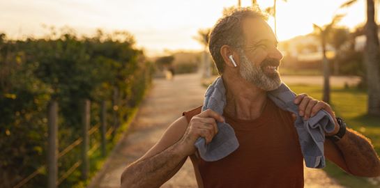5 ασκήσεις για όλο το σώμα που χρειάζεσαι για να διατηρηθείς νέος