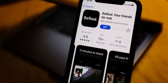 Κι αν το 2023 είναι η χρονιά του BeReal;