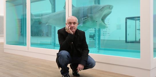 Όταν ο Damien Hirst έκαψε 4.851 έργα του