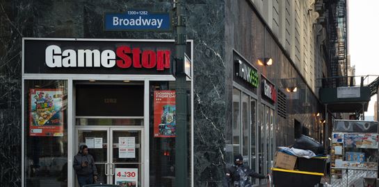 Πώς εξηγείται η φρενίτιδα με τις meme stocks του GameStop