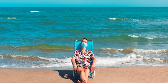 To καλοκαίρι ίσως επιβραδύνει την εξάπλωση της Covid-19