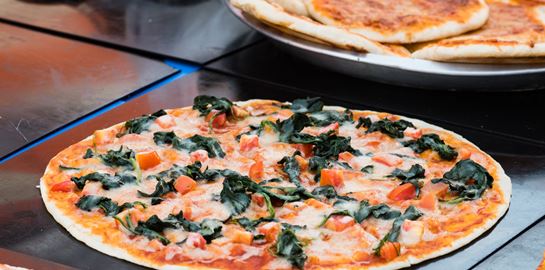 Η πιο λεπτή και τραγανή ζύμη πίτσας