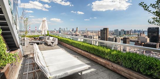 Η Jennifer Lawrence πουλά το πολυτελές ρετιρέ της στη Νέα Υόρκη