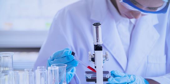 Ξεκινά η παραγωγή του εμβολίου για τον κορονοϊό στην Οξφόρδη