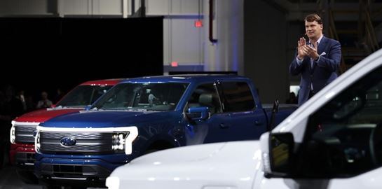 Νέο beef Elon Musk και &#39;Mr Ford&#39; Jim Farley