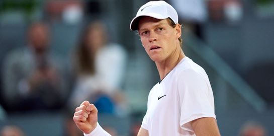 Jannik Sinner, πιο στυλάτος από ποτέ στο Roland Garros