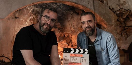 Πρώτη ματιά στη νέα σειρά του Σωτήρη Τσαφούλια, &#39;17 Κλωστές&#39;