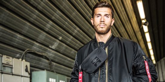 Η Eastpak φέρνει το military look στο streetwear