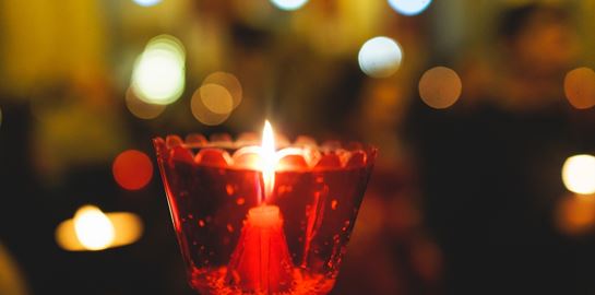 Οι ομορφότερες εκκλησίες για Επιτάφιο και Ανάσταση αν κάνεις Πάσχα στην Αθήνα