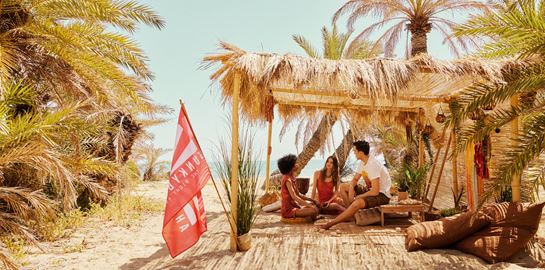 Η νέα καμπάνια της Funky Buddha μας ταξιδεύει σε έναν εξωτικό παράδεισο