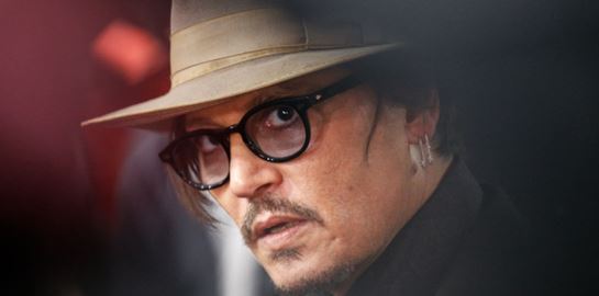 Σε άλλα νέα, ο Johnny Depp μόλις έφτιαξε Instagram