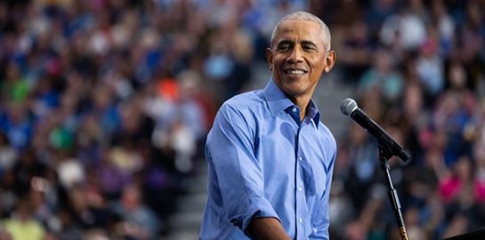 Ο Obama ραπάρει το Lose Yourself μπροστά στον Eminem (video)