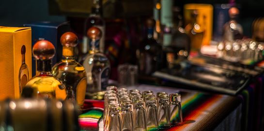 Μπαρ στην Βρετανία θέλει να γίνει εκκλησία για να νικήσει το lockdown