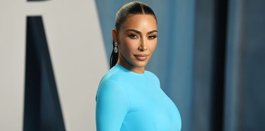 Η Kim Kardashian ακολουθεί τα γυμνά βήματα της Bianca Censori