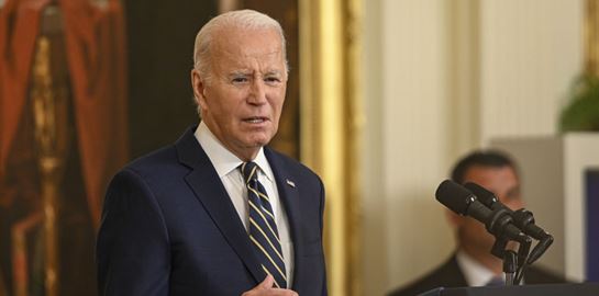 Γιατί οι Δημοκρατικοί επιμένουν στον Joe Biden