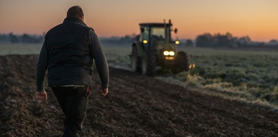 Τι είναι αυτό που έχει εξοργίσει τους αγρότες