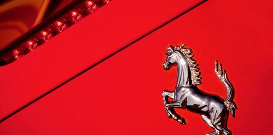 Από τη Ferrari στον οίκο Louboutin η οικογένεια Agnelli