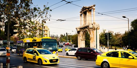 Γιατί κάνουν σήμερα απεργία τα ταξί