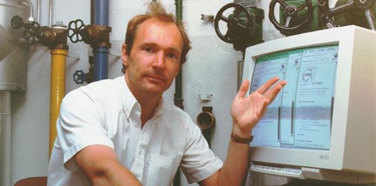 Ο &quot;μπαμπάς&quot; του ίντερνετ εξηγεί γιατί το έδωσε δωρεάν