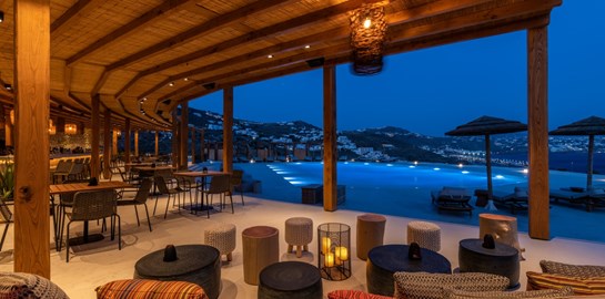 Pacha: Μετά την Ίμπιζα, κατακτά την Μύκονο