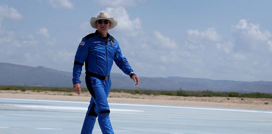 Τι ακριβώς έχει στο μυαλό του σχετικά με το διάστημα o Jeff Bezos